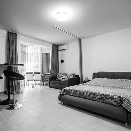 公寓 Alezi Studio With Pool And Spa