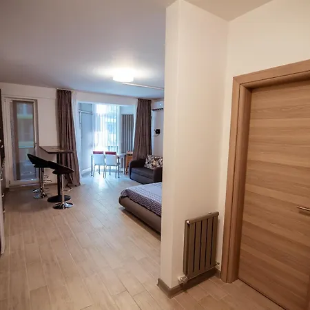 Alezi Studio With Pool And Spa Năvodari
