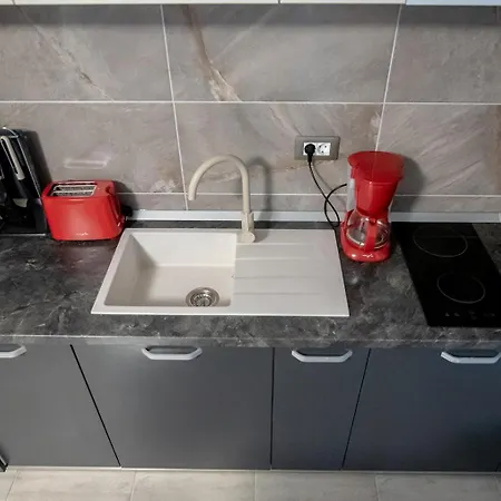 Apartament Alezi Studio With Pool And Spa Năvodari