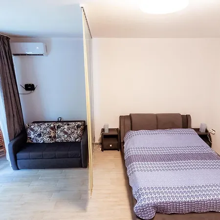 アパート Alezi Studio With Pool And Spa ナボダリ